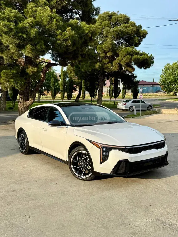 نمای دیگر Kia 2025