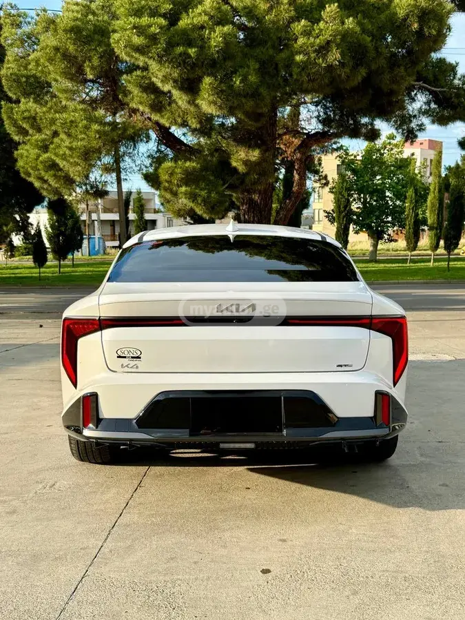 نمای دیگر Kia 2025