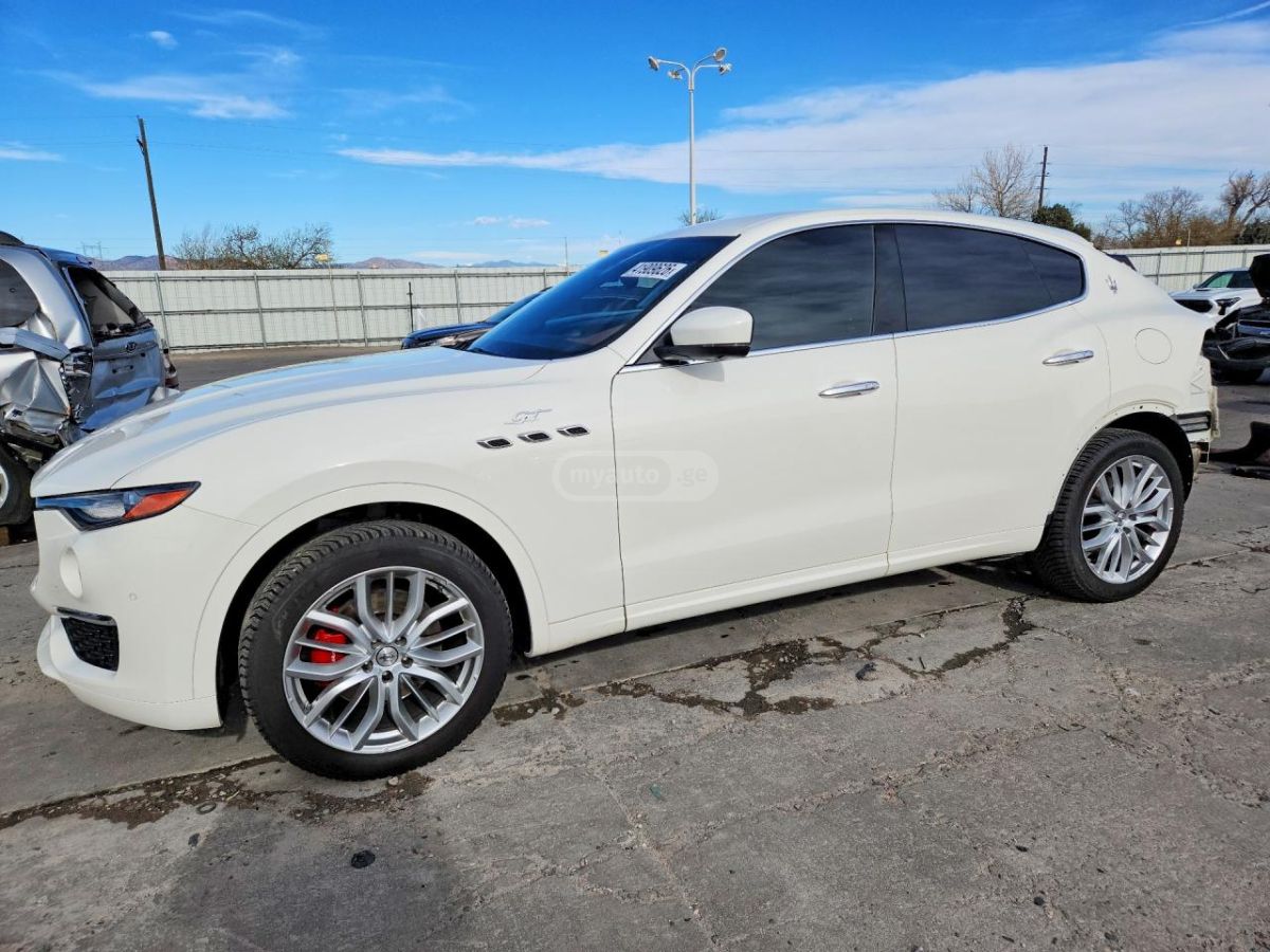 Maserati Levante BASE 2022 — миниатюра 1