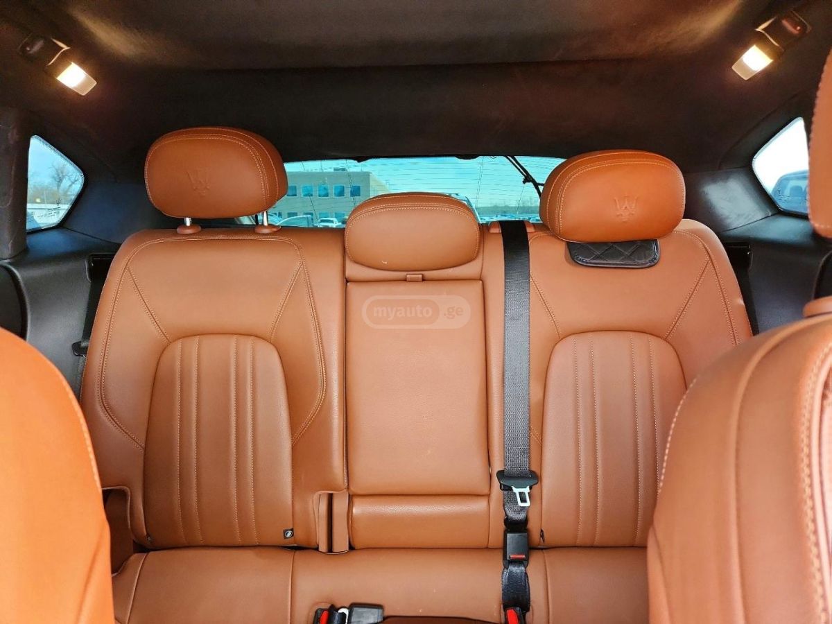 Maserati Levante BASE 2022 — миниатюра 10