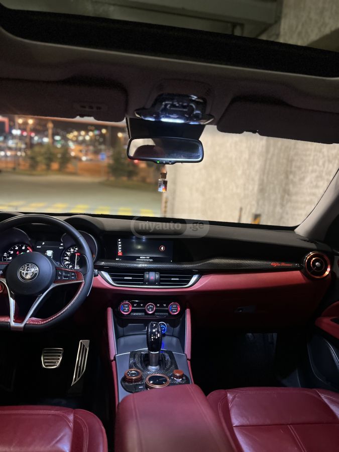 Alfa Romeo Stelvio - фото 8