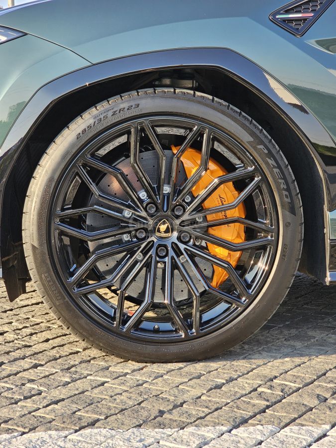 Lamborghini SE — миниатюра 3