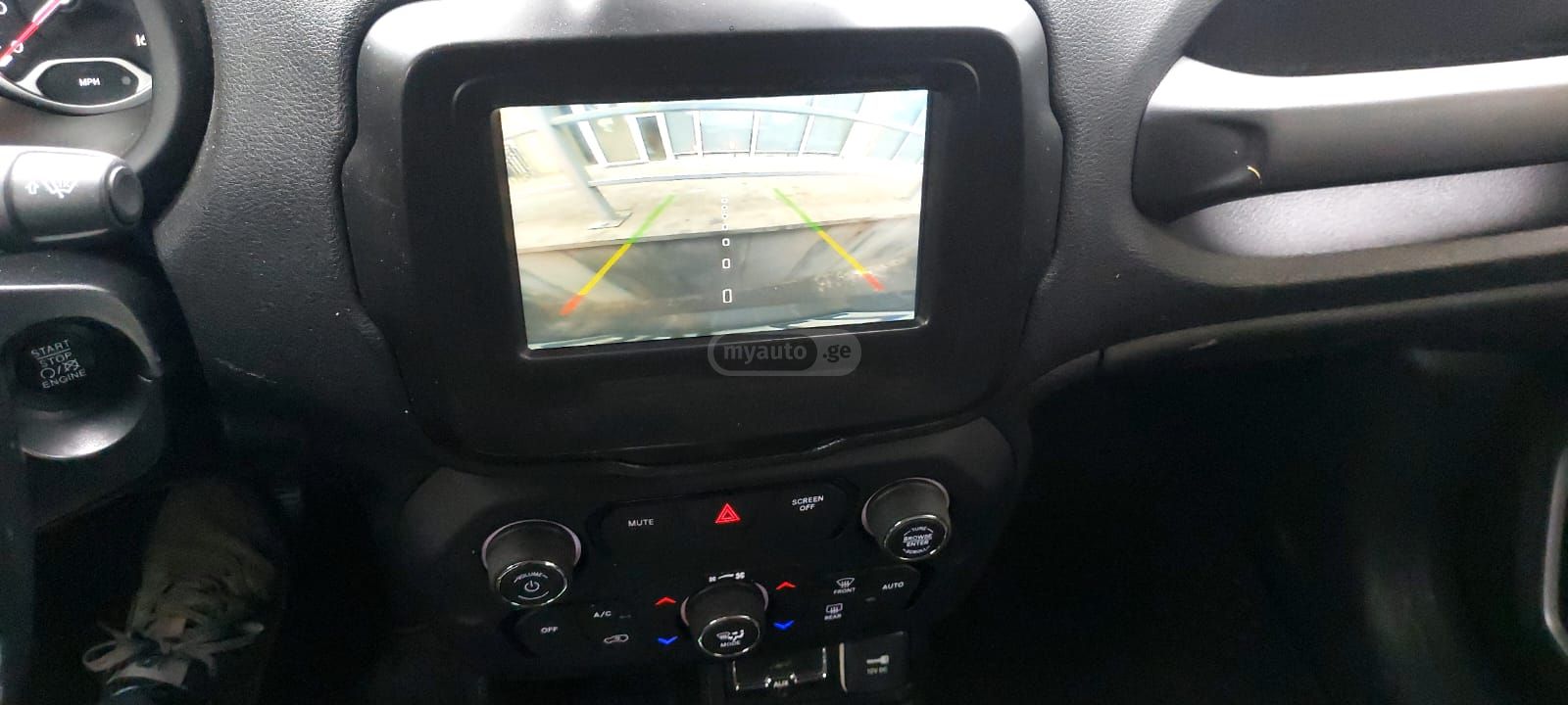 Jeep Renegade - фото 11