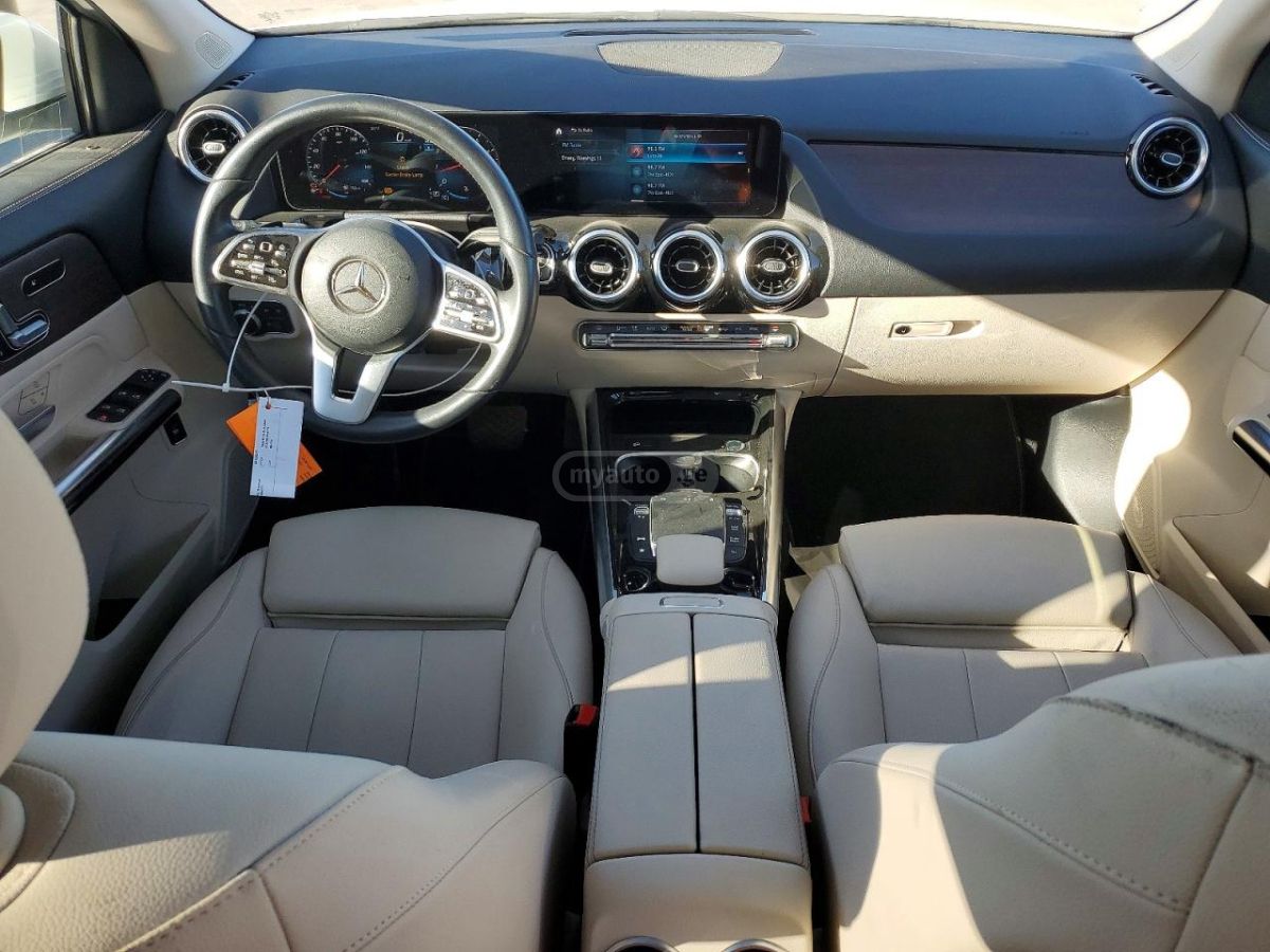 Mercedes-Benz GLA 250 - фото 8