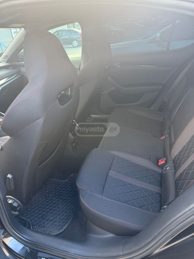 Skoda Octavia vrs 2022 — миниатюра 11