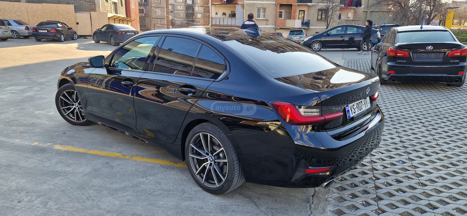 BMW 330 - фото 3