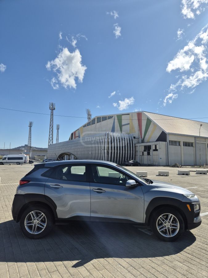 Hyundai SE 4dr All-Wheel Drive Automat — миниатюра 4