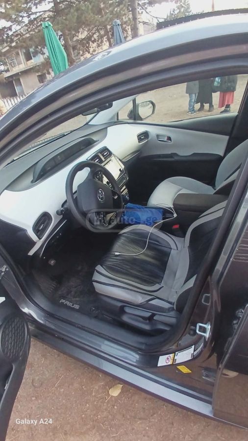 Toyota Prius - фото 5