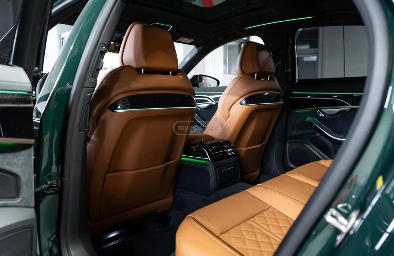 Audi S8 2025 — миниатюра 6