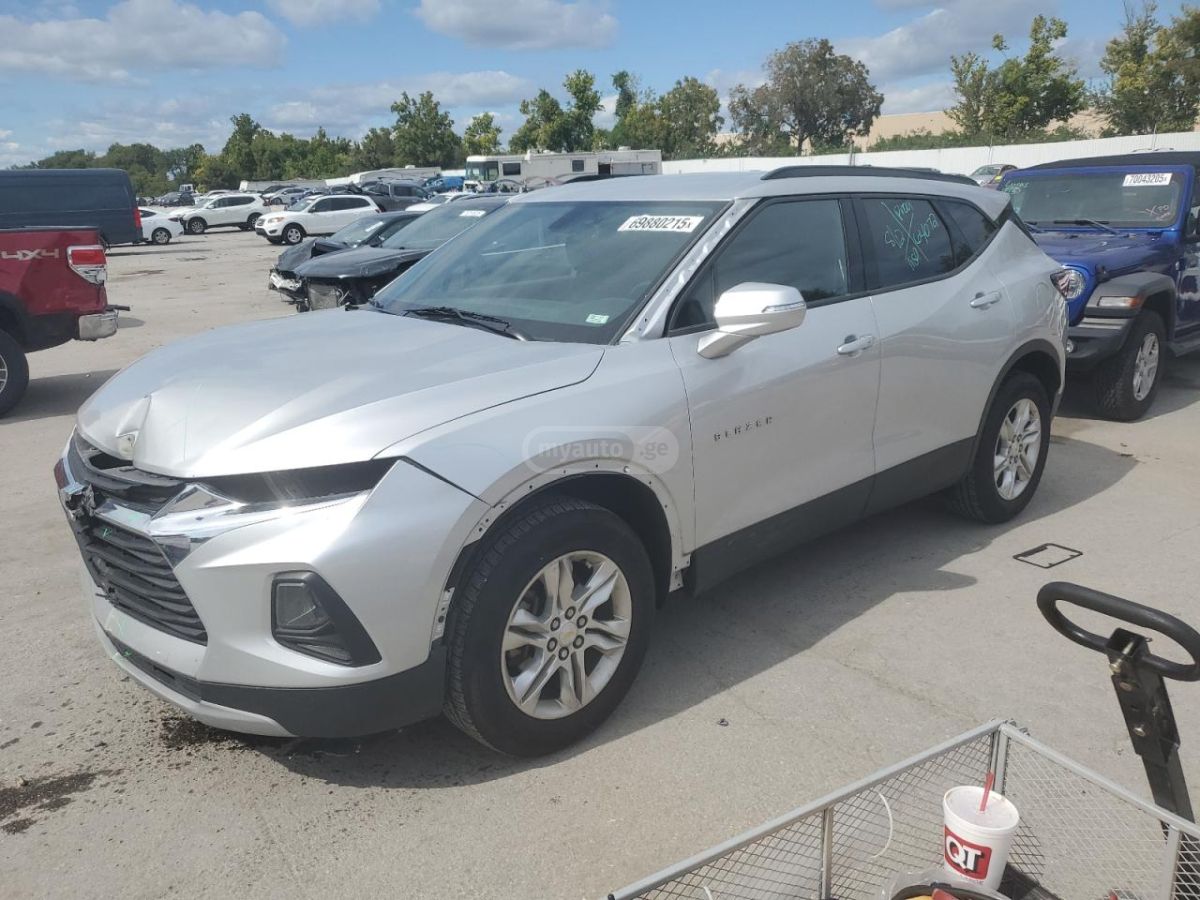 Chevrolet Blazer - фото 1