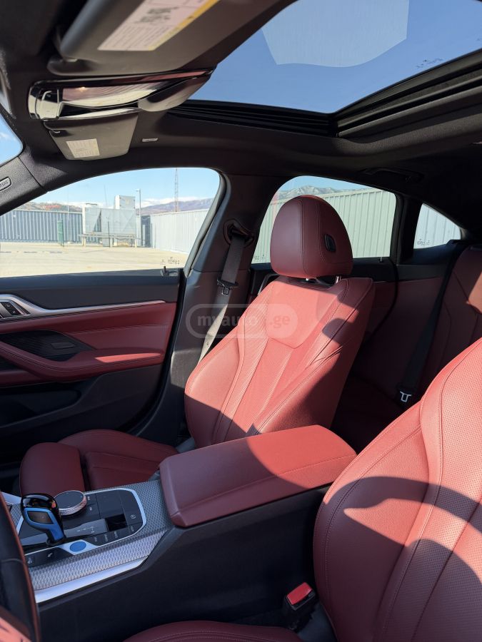 BMW I4 — миниатюра 10