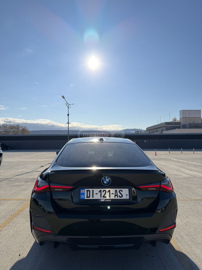 BMW I4 — миниатюра 5