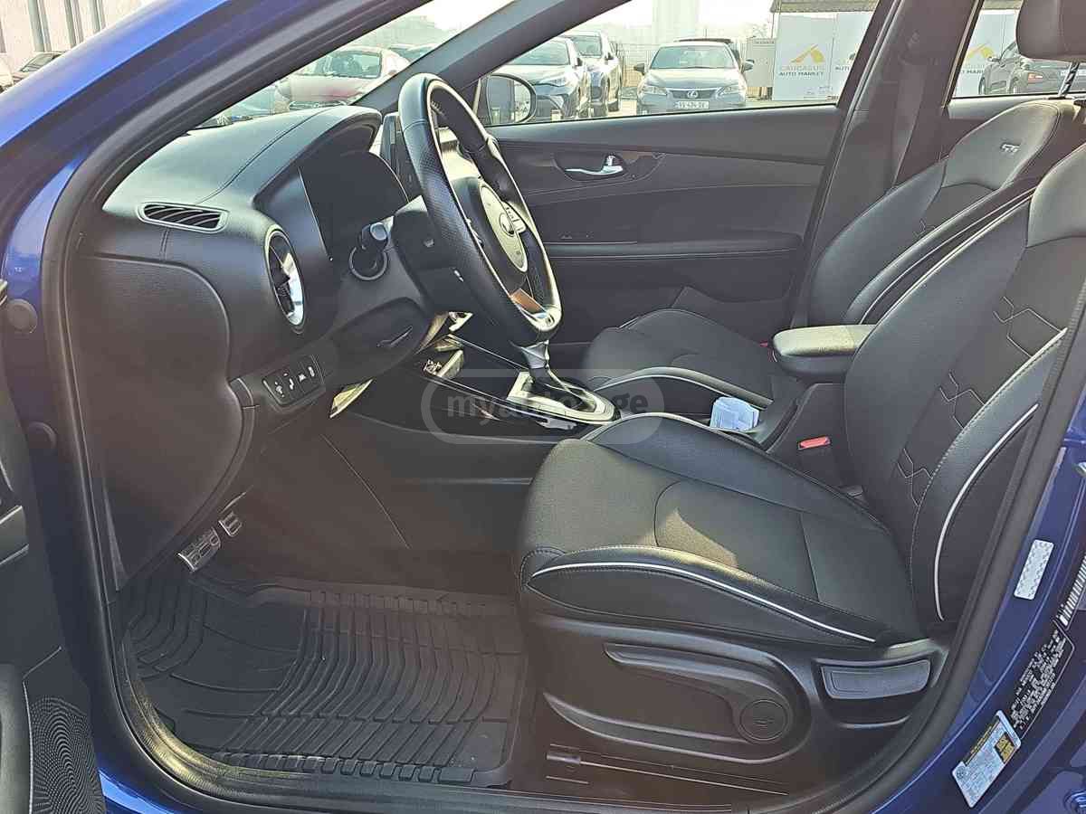 Kia Kia Forte — миниатюра 9