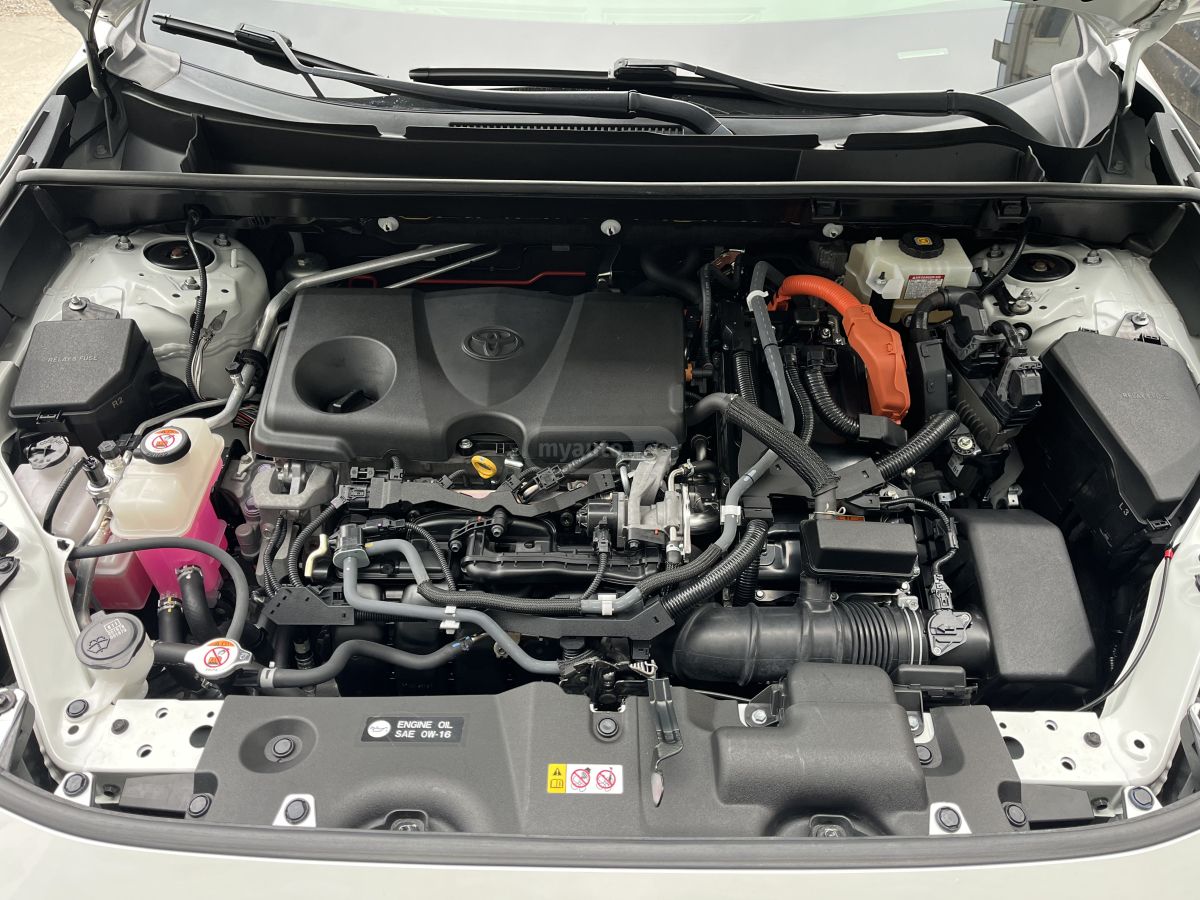 Toyota XSE 4dr All-Wheel Drive CVT — миниатюра 7