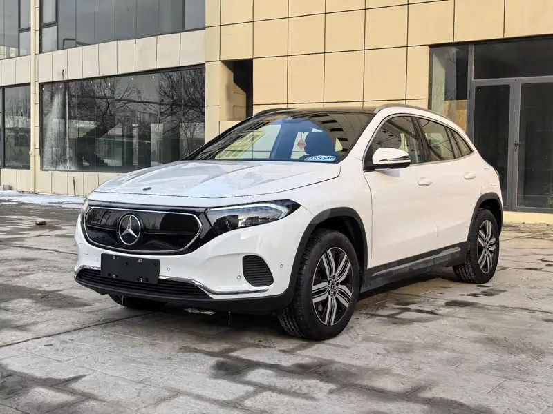 Mercedes-Benz EQA 300 2022 — миниатюра 1