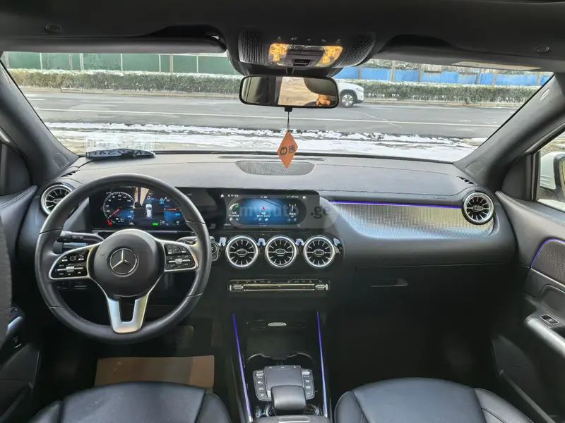 Mercedes-Benz EQA 300 2022 — миниатюра 7