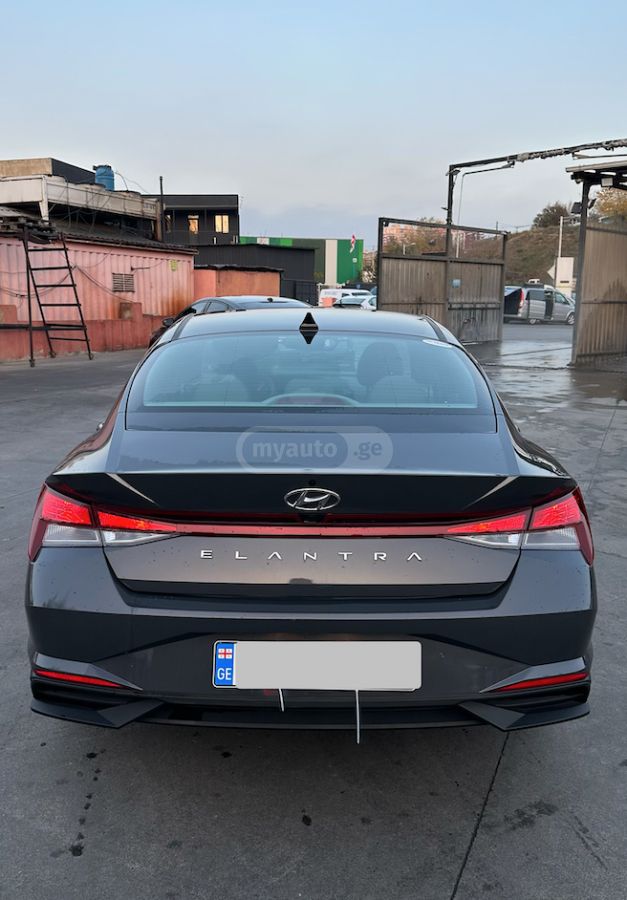 Hyundai SE 4dr Sedan CVT — миниатюра 2