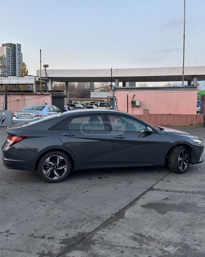 Hyundai SE 4dr Sedan CVT — миниатюра 6