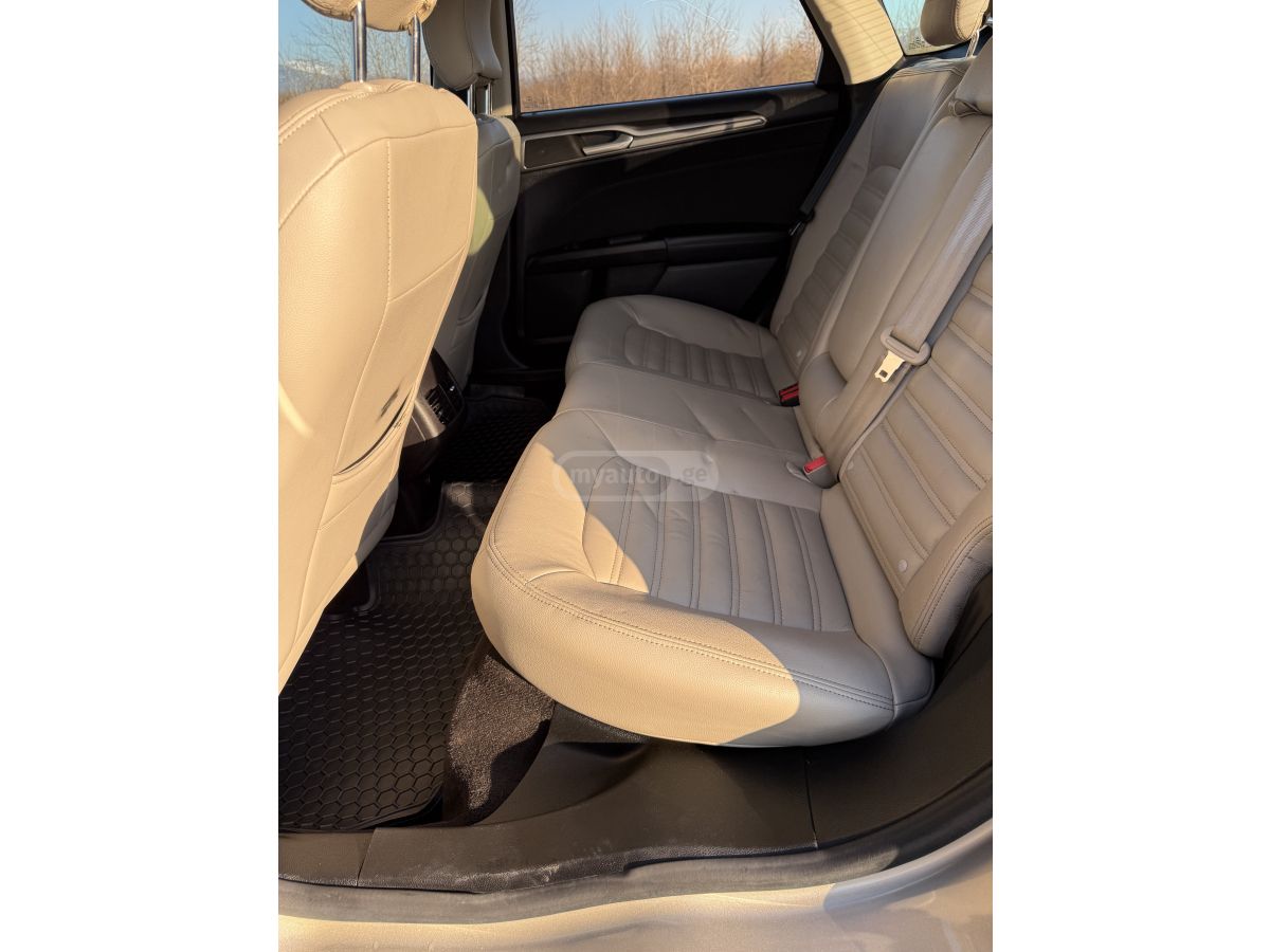 Ford Fusion - фото 11