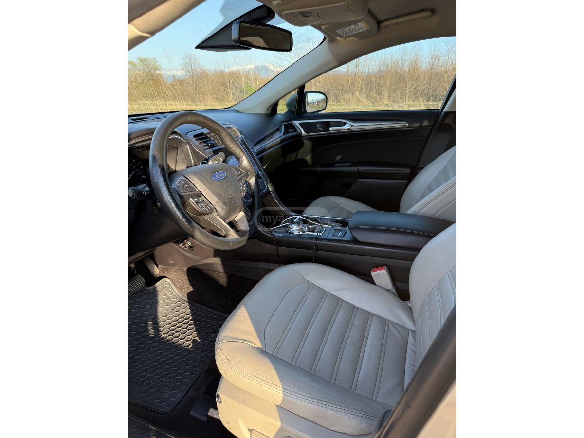 Ford Fusion - фото 12