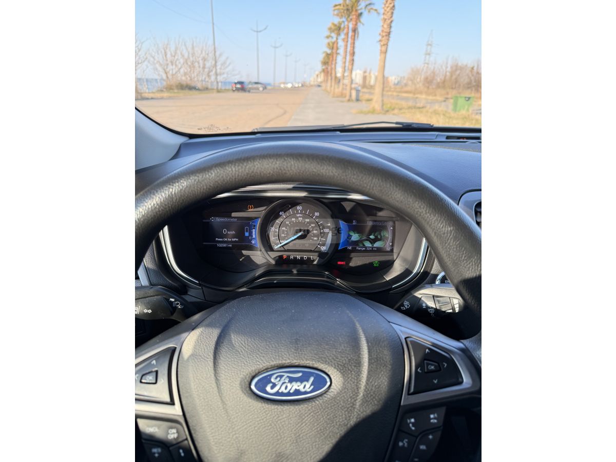 Ford Fusion - фото 15