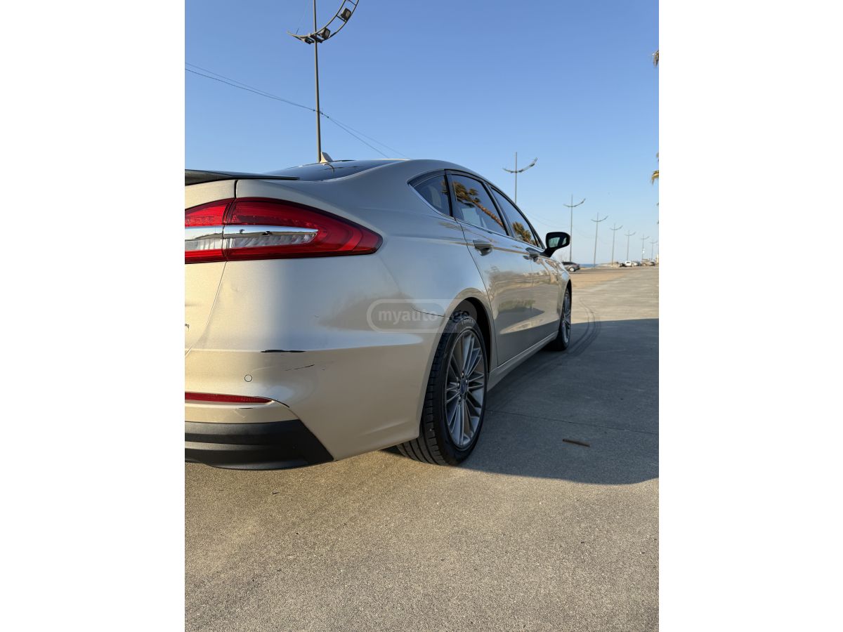 Ford Fusion - фото 5