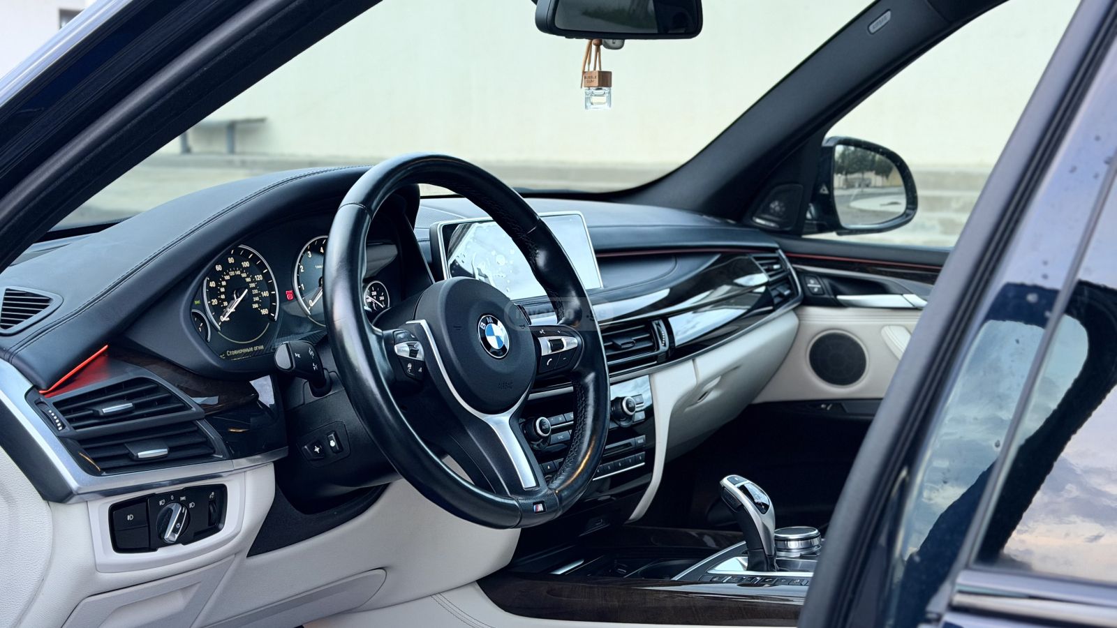 BMW X5 - фото 12