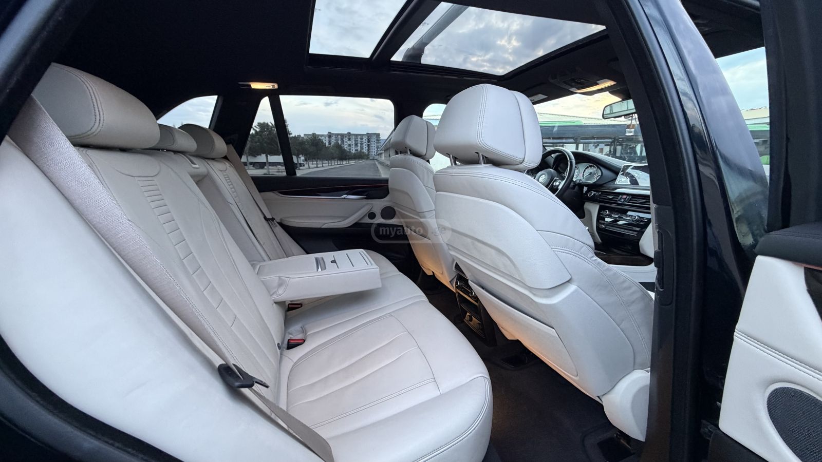 BMW X5 - фото 15