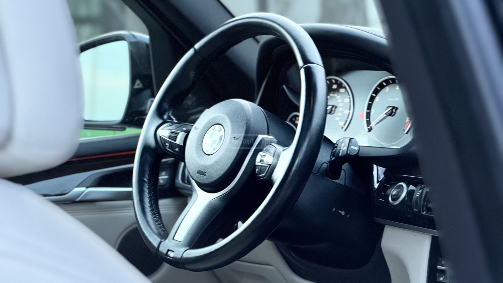 BMW X5 - фото 3