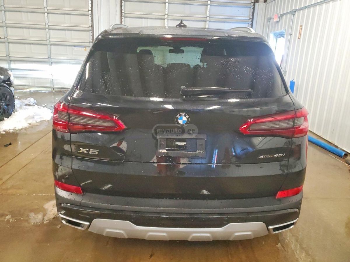 BMW X5 - фото 6