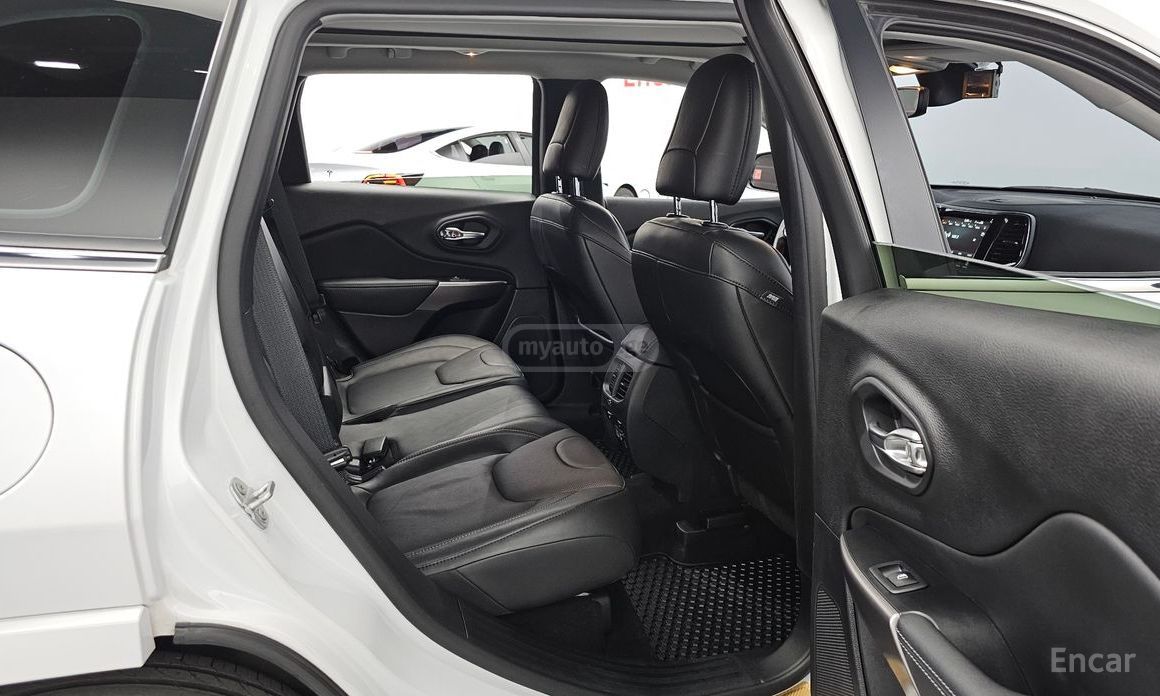 Jeep Overland — миниатюра 10