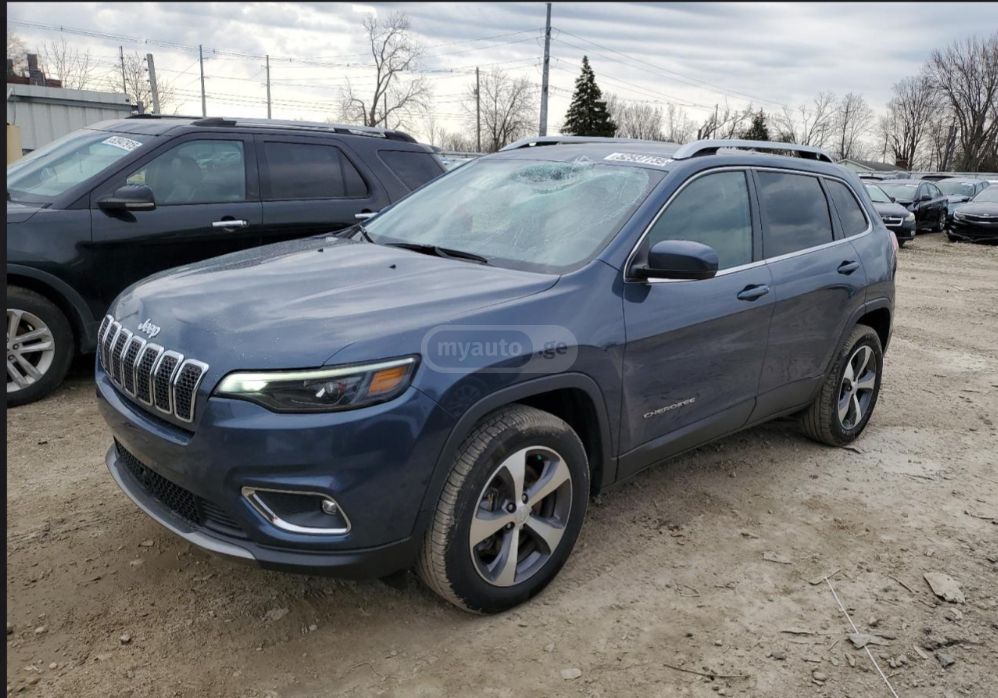 Jeep Cherokee - фото 2