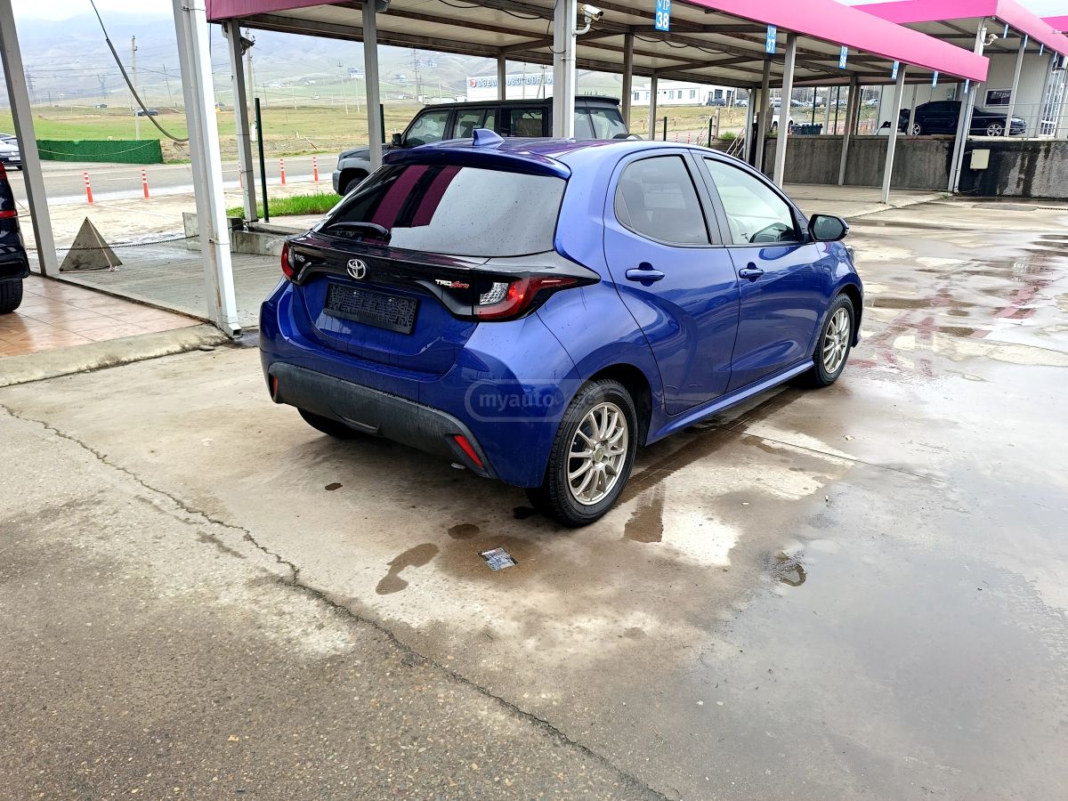 Toyota Yaris - фото 5