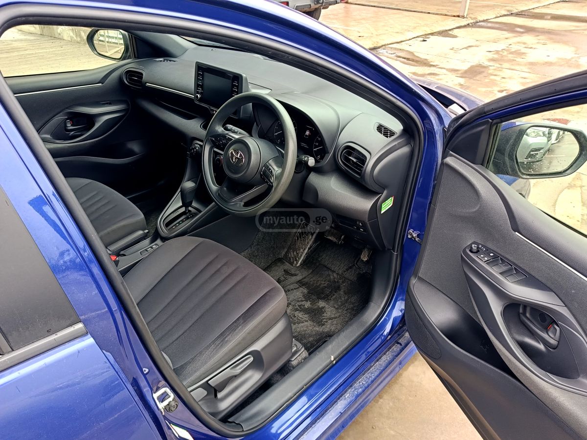 Toyota Yaris - фото 7