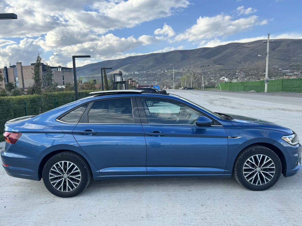 Volkswagen Jetta - фото 6