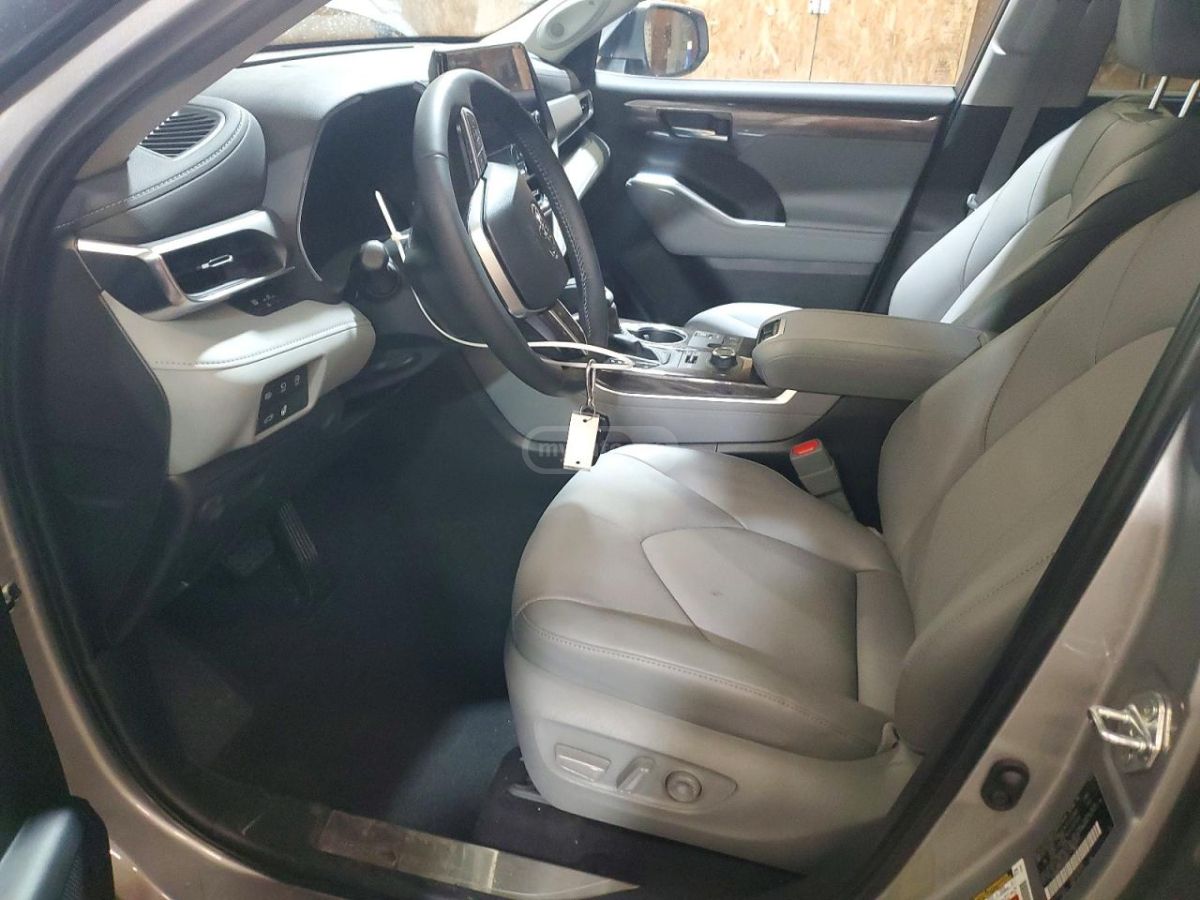 Toyota Highlander 2025 — миниатюра 7