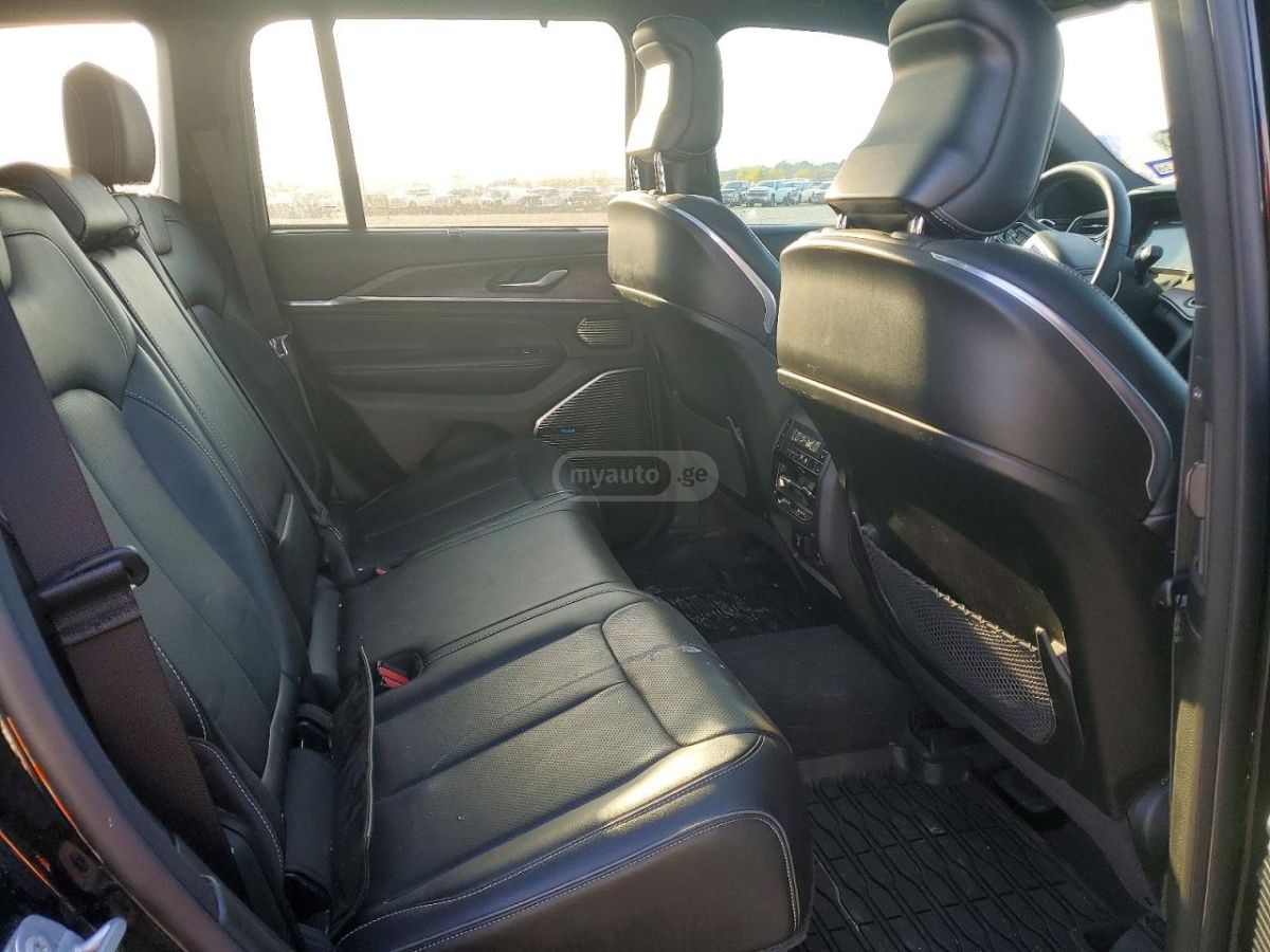 Jeep Grand Cherokee - фото 10