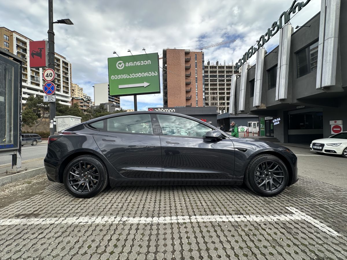 Tesla Long Range — миниатюра 2