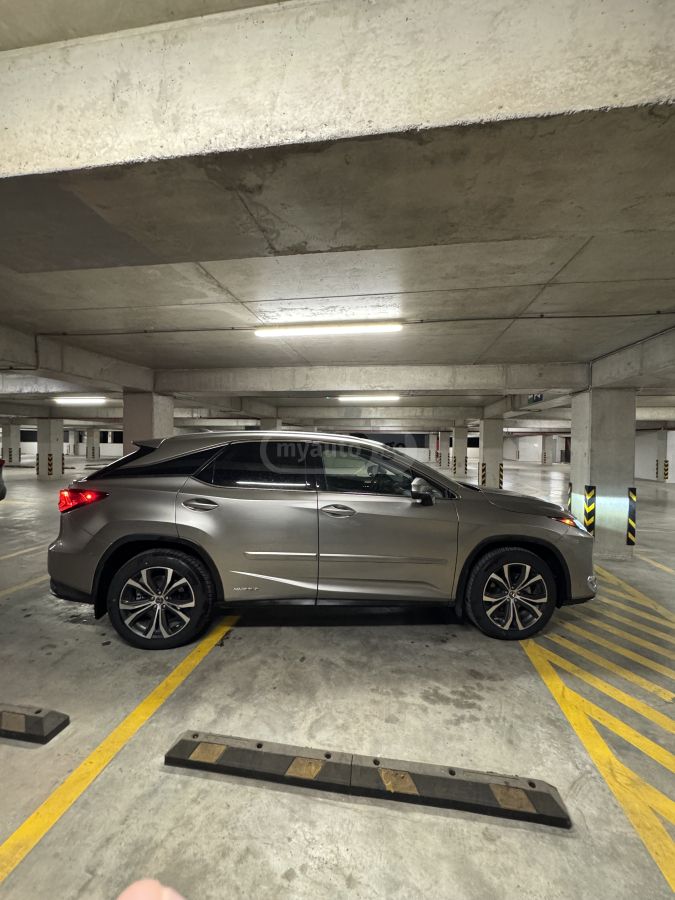 Lexus Luxury 4dr All-Wheel Drive CVT — миниатюра 4