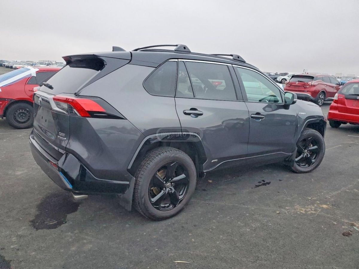 Toyota RAV 4 - фото 3