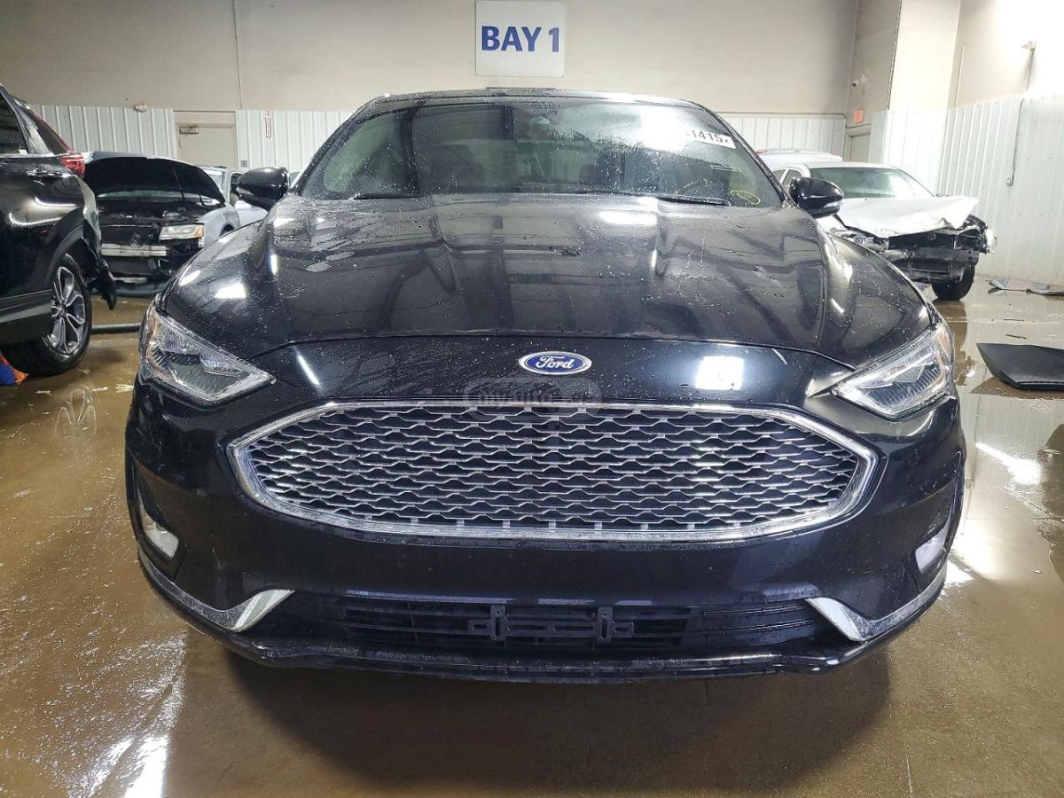 Ford Fusion - фото 5