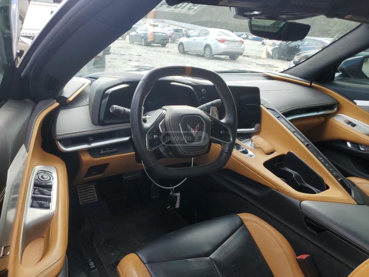 Chevrolet Stingray 2dr Convertible Autom — миниатюра 9