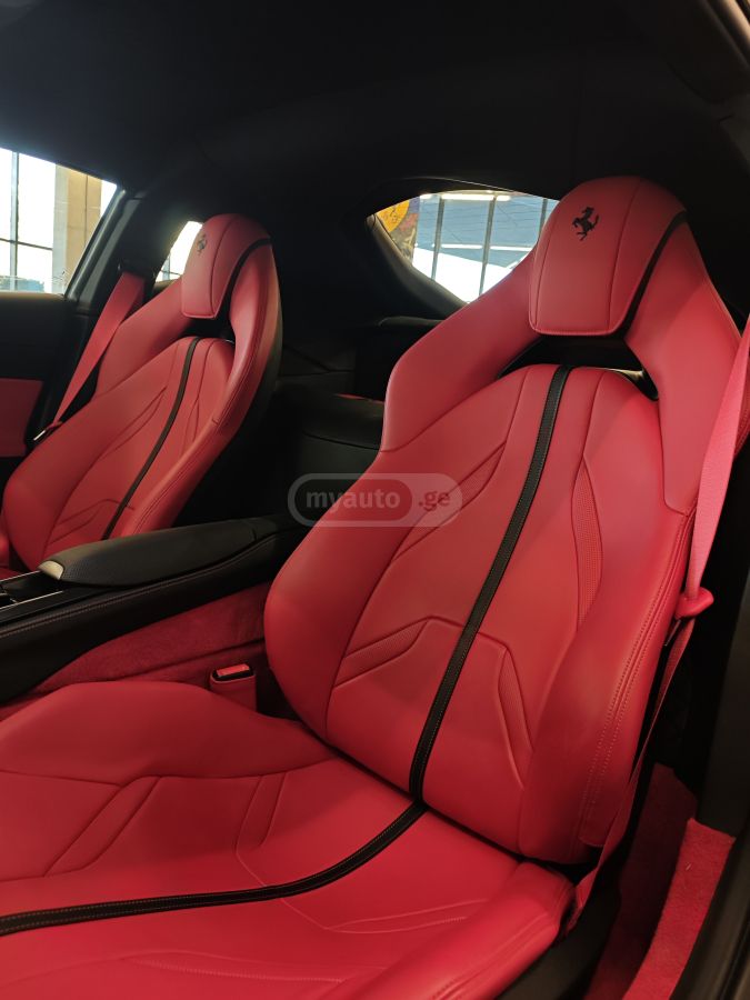 Ferrari 812 Superfast - фото 6