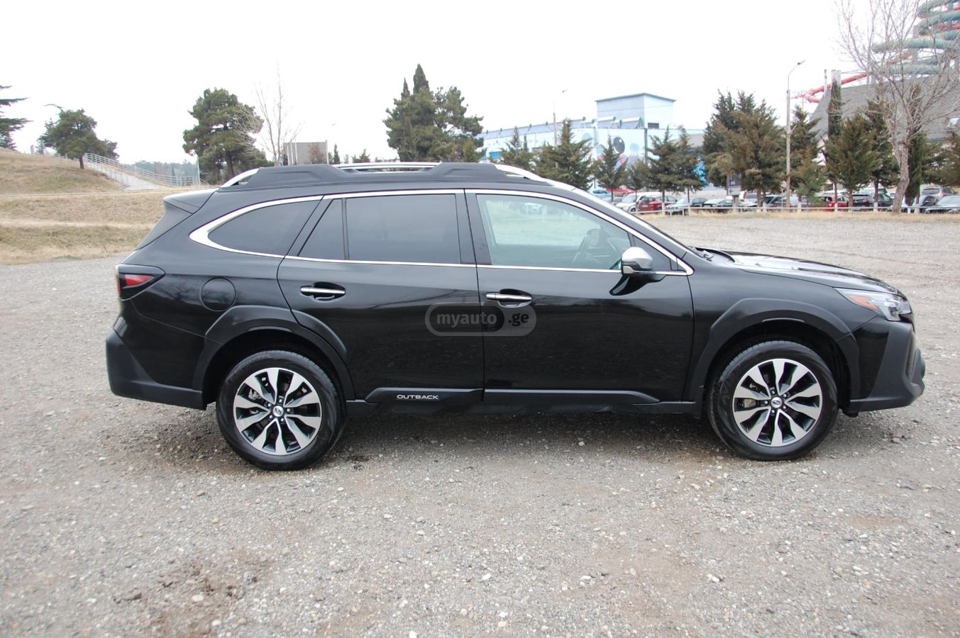 Subaru Outback - фото 2