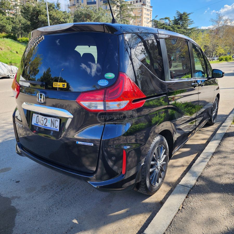 Honda Freed - фото 6