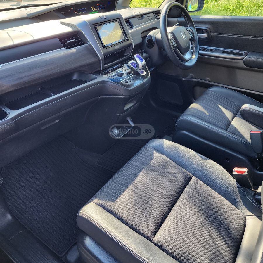 Honda Freed - фото 9