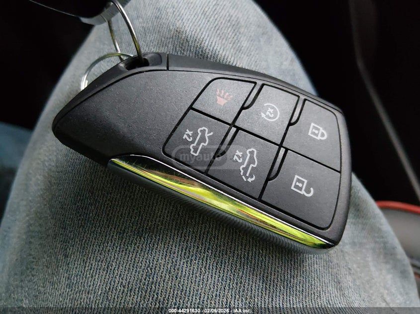 Chevrolet Silverado 2024 — миниатюра 11