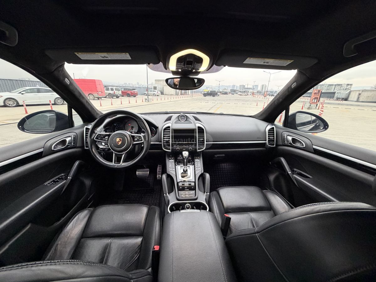 Porsche Cayenne - фото 11