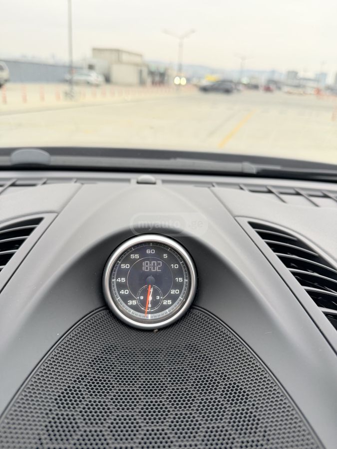 Porsche Cayenne - фото 14