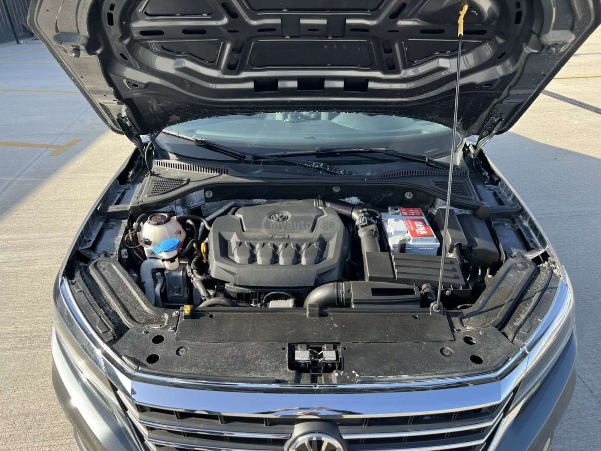 Volkswagen Passat - фото 2